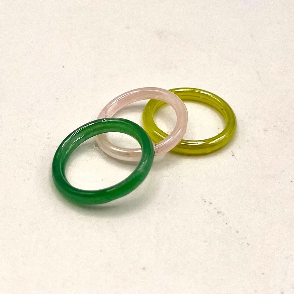 **NEW** SET OF THREE GLASS STACKING RINGS - Picture 3 of 5